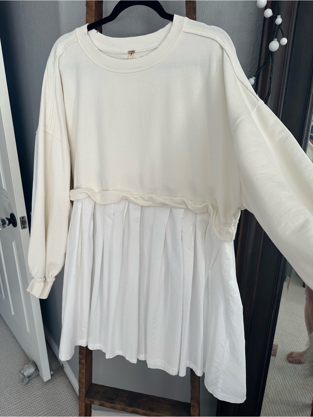 Free People Cream Sweatshirt Tunic with White Peplum, size large - Picture 12 of 17